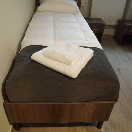 Smartmotel Pułtusk Bagian luar foto