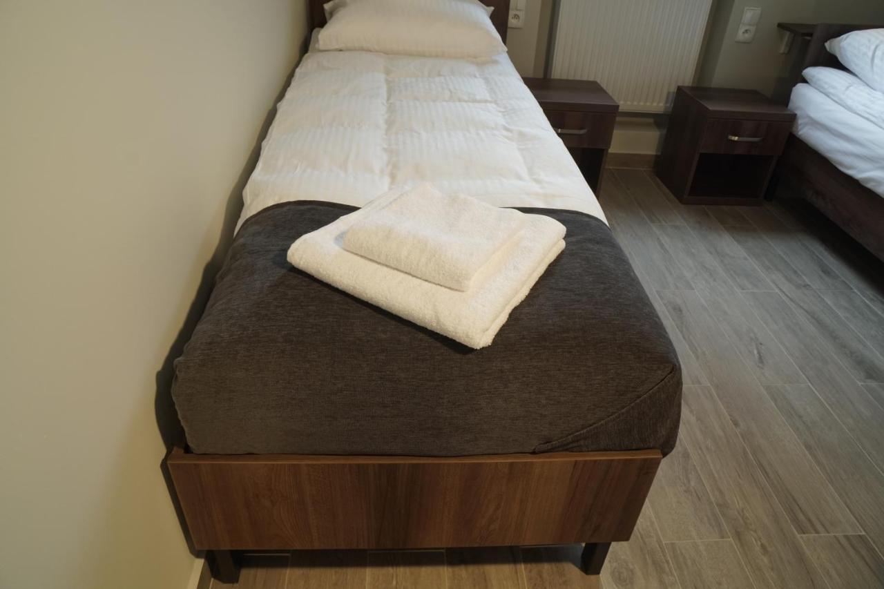 Smartmotel Pułtusk Bagian luar foto